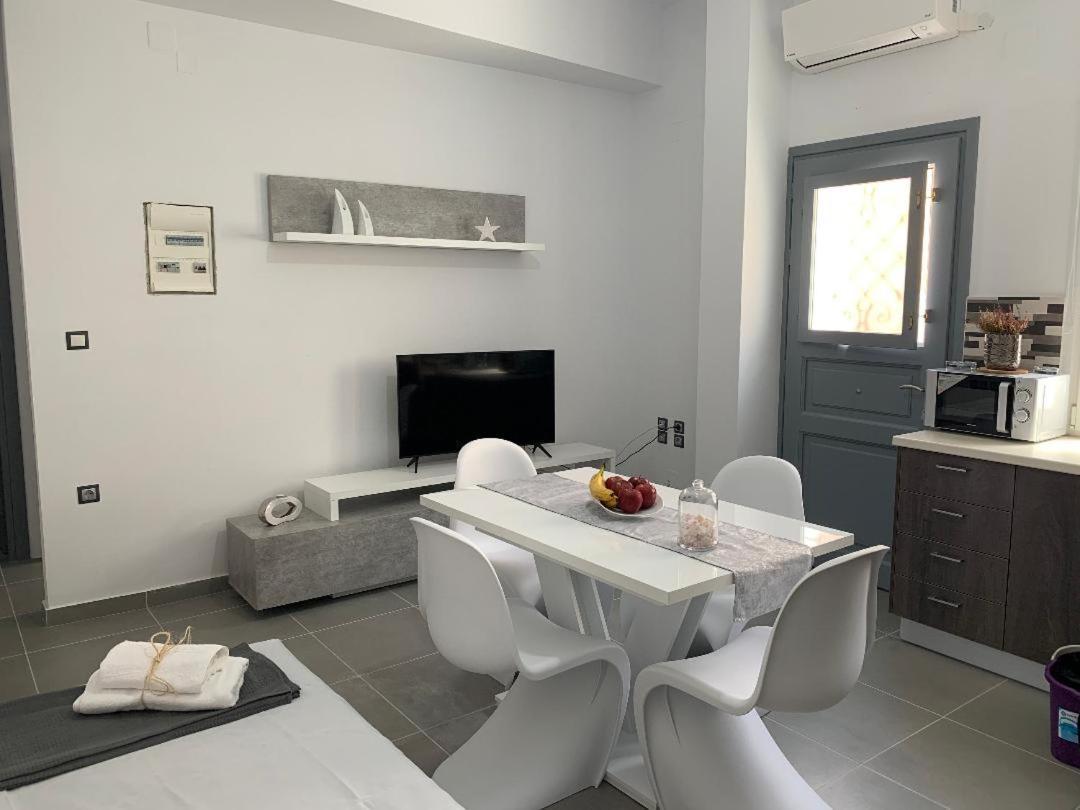 Thania'S House ,4 Minutes From The Center Of Hermoulis Ermoupoli Exterior foto