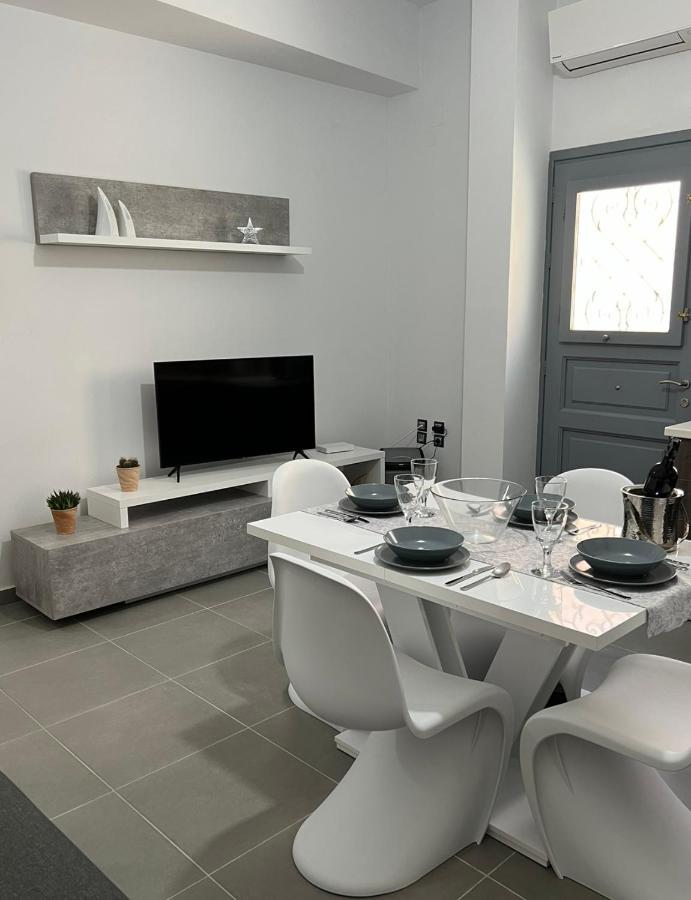 Thania'S House ,4 Minutes From The Center Of Hermoulis Ermoupoli Exterior foto